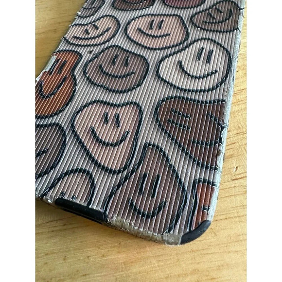 iPhone 14 Pro Smiley phone case - Picture 5 of 10